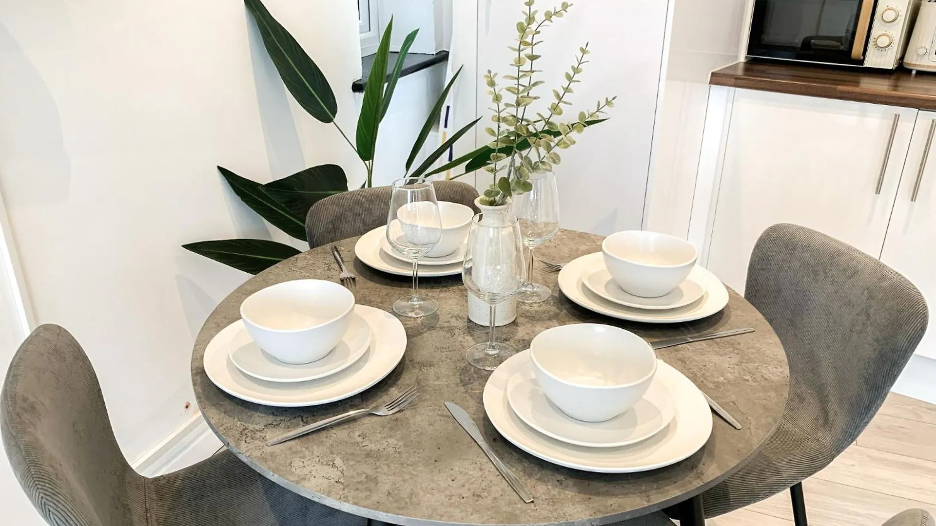 1-Bedroom Apartments In Shoreditch, Old Street, Hoxton London United Kingdom