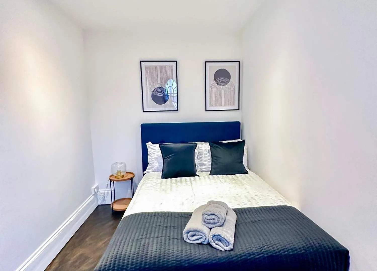 1-Bedroom Apartments In Shoreditch, Old Street, Hoxton London United Kingdom
