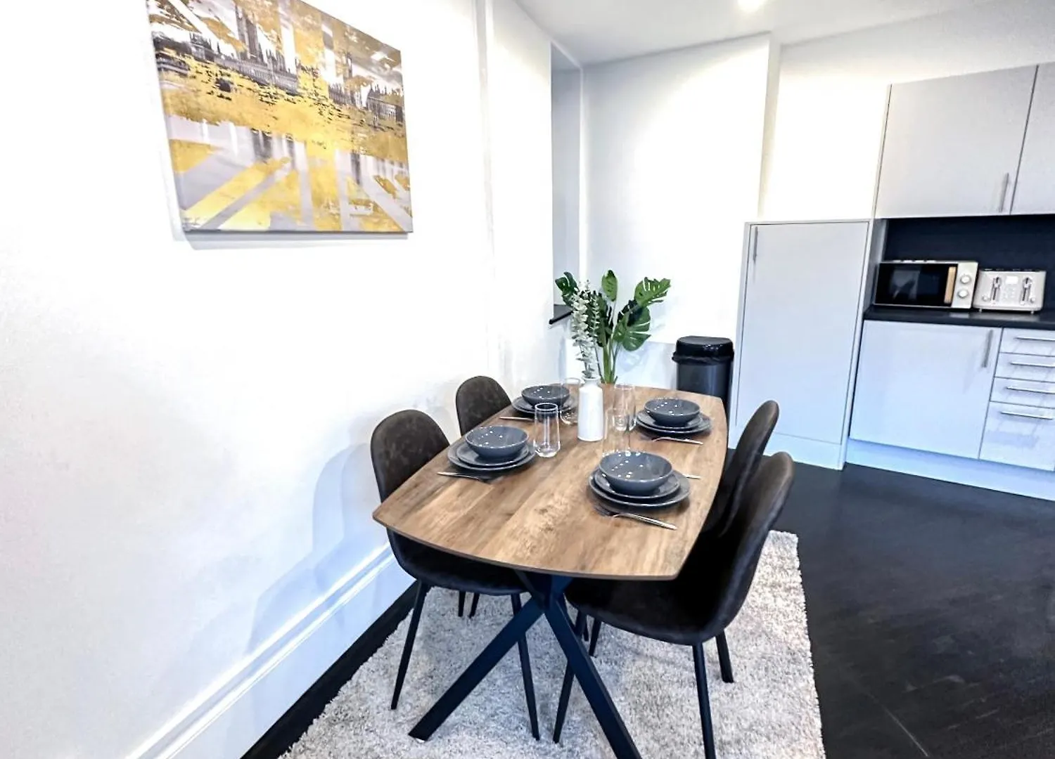 1-Bedroom Apartments In Shoreditch, Old Street, Hoxton London