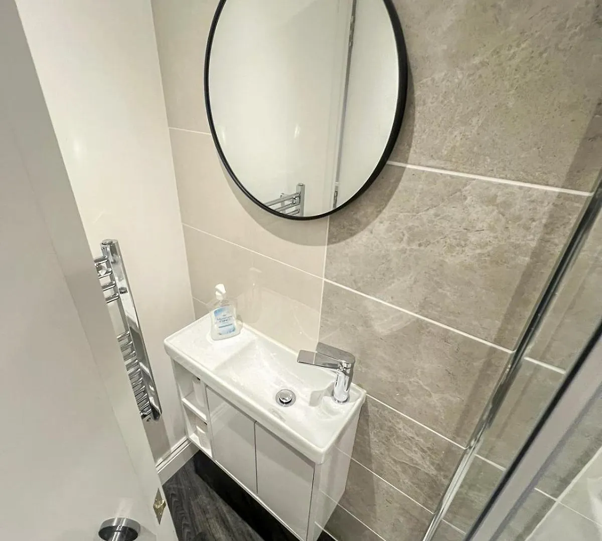 1-Bedroom Apartments In Shoreditch, Old Street, Hoxton London