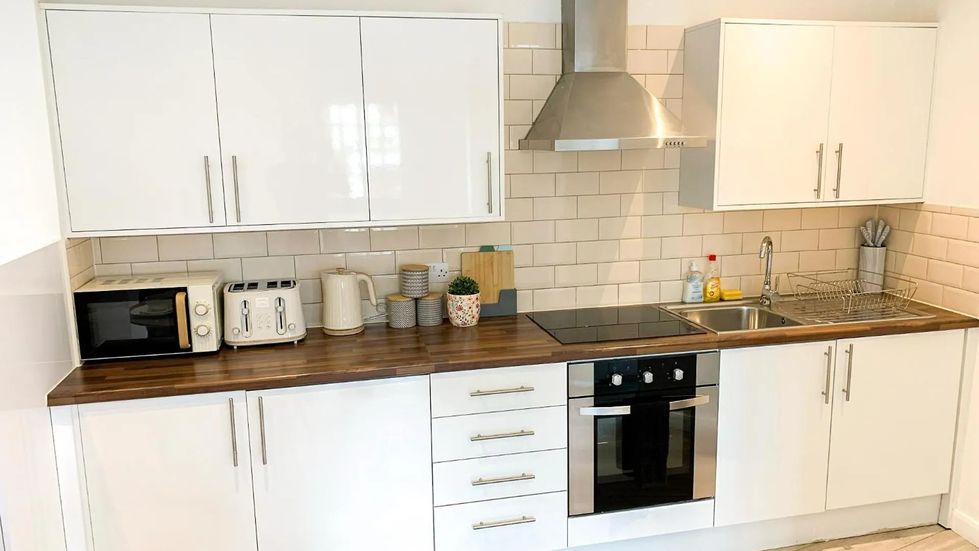 1-Bedroom Apartments In Shoreditch, Old Street, Hoxton London