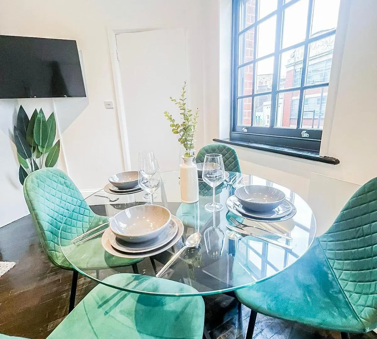 1-Bedroom Apartments In Shoreditch, Old Street, Hoxton London 0*,